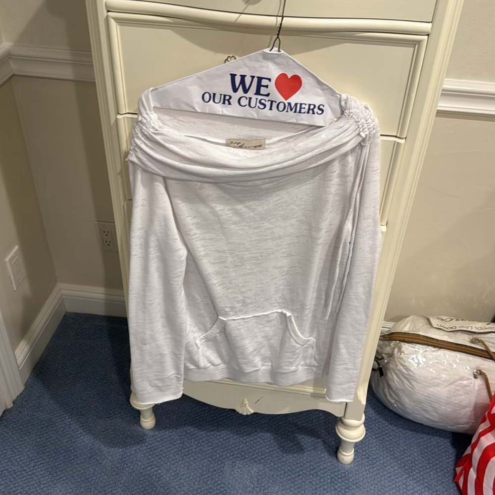 Vintage Havana Textured White Top